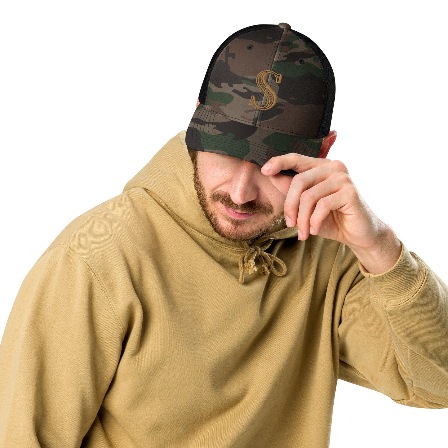 Camouflage S trucker hat